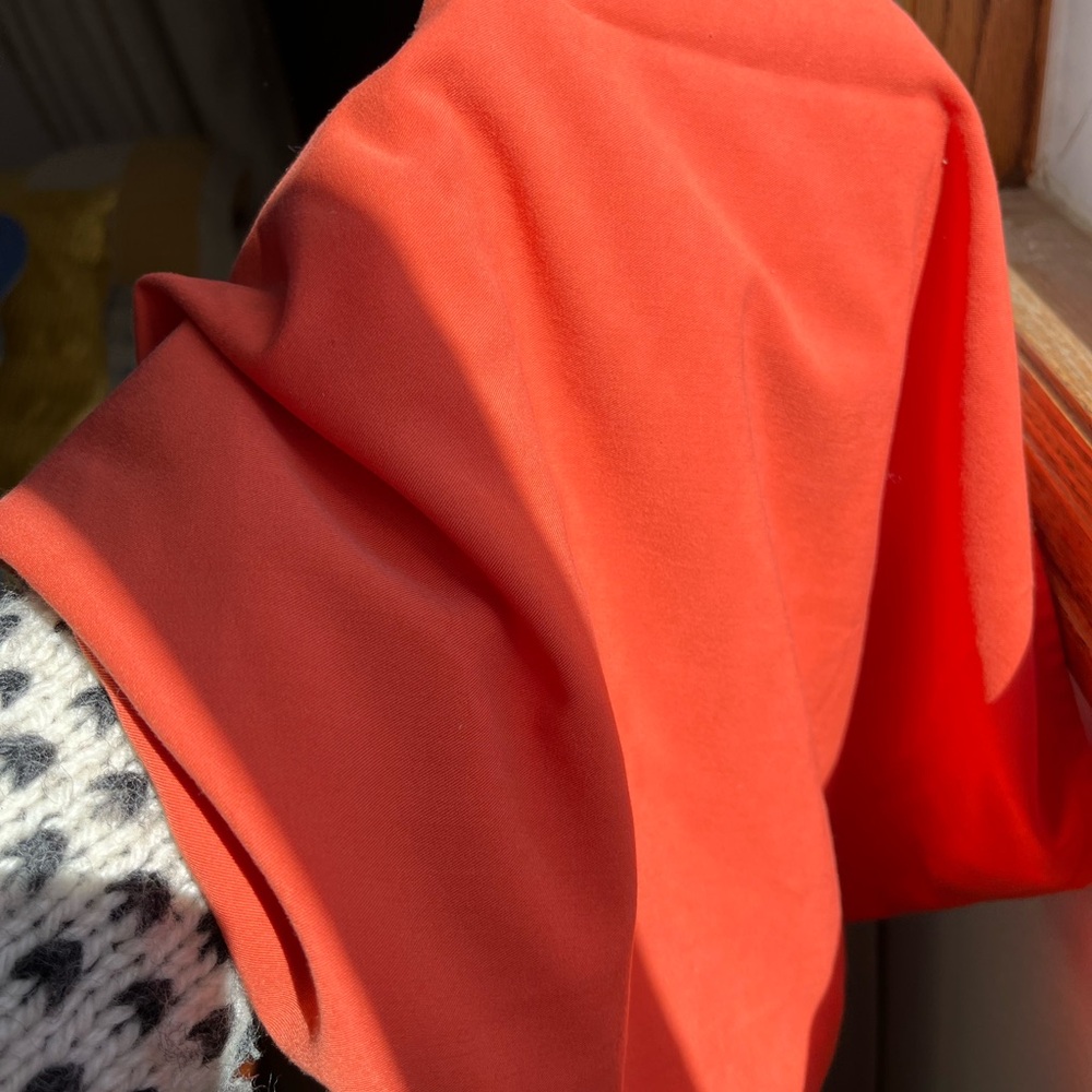 FIGS orange scrub top XS - Picture 4 of 4